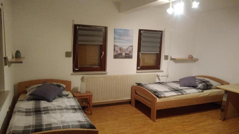 "Klein Und Fein"-Monteurzimmer Pohlheim Luaran gambar